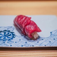 肉割烹 上 - 