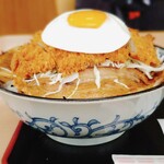 茂利多屋 - 真横から見ると、その大きさに圧倒されそうです。