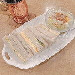 珈琲専門館 伯爵 池袋東口店 - 