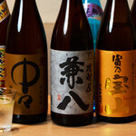 地鶏もも焼き 鳥刺し とりさくせす - 焼酎集合