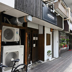 NIBOSHI MANIA - エアコン室外機はむき出しになった