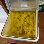 まぐろレストラン - たくあん食べ放題