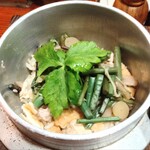 小鳥舎はなひげ - とり釜めし