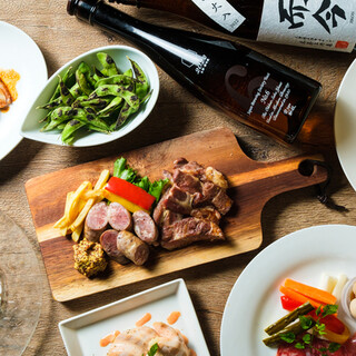 飲み放題つきのコースは和×肉イタリアンで魅力がいっぱい！