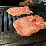 甲子園焼肉 にく西 - 極上黒タン❣️