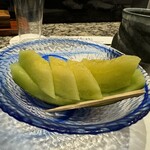 寿司・割烹 鈴政 - メロン(〆のデザート)