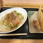 はなまるうどん - サラダ担々