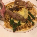 北島亭 - 秋田ポーク骨付きロースのロースト オルロフ風仕立て