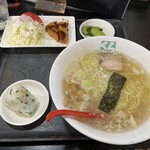 喜多方ラーメン - 蔵ランチ(税込650円) おにぎりおかわり自由