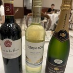 リストランテASO - 乾杯の泡。白はピノグリ。赤はサンテミリオンのグランクリュ！