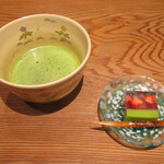 京味 もと井 - 抹茶と茶菓子。