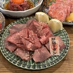 焼肉大衆酒場 真 肉焼屋 - 