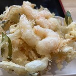 ウドンゴヤ - 海老かき揚げ280円。単品で食ってよし、うどんに入れて一緒に食ってよし。