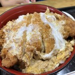 あらかわ食堂 - カツ丼950円