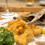 天満天神飯店 - 鱧のフリット。頭もパリパリ食べられます