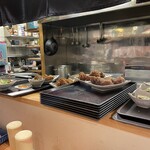 美波 - カウンターにて