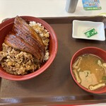 すき家 - 料理写真:うな牛＋みそ汁