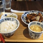 幸福中華 サワダ - 料理写真: