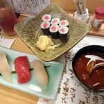 和旬菜と地酒　よし都みやこの　離れ - 鉄火巻、にぎり三貫、あさり味噌汁