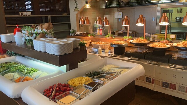 ビュッフェ ボーリウの港 2F waterfront kitchen garden | 関西