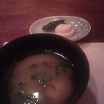 魚羨 - 吸物と漬物