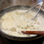 酒とくし おっとっと - 炊き餃子