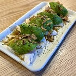 酒とくし おっとっと - ささみとアボカドのカルパッチョ
