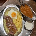 インド定食ターリー屋 - サーロインステーキ　キーマカレー定食！　1140円。