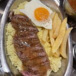 インド定食ターリー屋 - 肉うまそー！でターメリックライス！