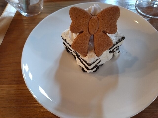 甘い物 シァル横浜（公式） | . 初夏は、おいしい果物がたくさん🍒 その