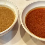 蒙古タンメン中本 - つけダレの比較