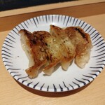 大衆スタンド 神田屋 魁 - 焼き餃子4個
