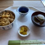 ココ・カピウ - ウニ丼全景