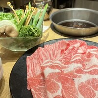 すき焼 しゃぶしゃぶつかだ KITTE大阪店 -  すき焼 しゃぶしゃぶつかだ KITTE大阪店 -