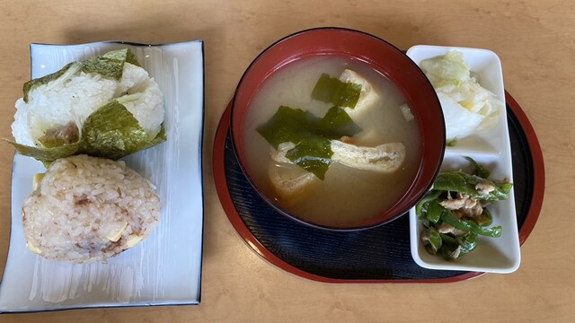 八百万屋 八百万屋 （やおよろずや） - 吉原本町/食堂 | 食べログ