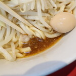 ラーメン二郎 - タレ