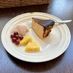 バルバルキッチンアメリ - さつまいものバスクチーズケーキ(¥580)
