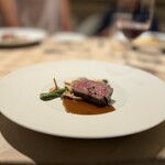 THE HIRAMATSU HOTELS&RESORTS - 相州牛ロース肉のロースト ジロール茸とつるむらさきのフリカッセ　マルサラソース