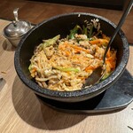 炭焼喰人 - ビビンバ｡ナムルに〝力〟がないので､〝優しい〟混ぜご飯｡