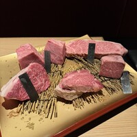 純和牛焼肉 無限亭。 - 