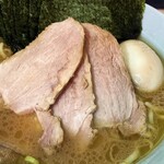 横濱ラーメン あさが家 - チャーシュー。