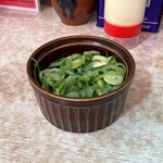 横濱ラーメン あさが家 - 青ネギハーフ150円。