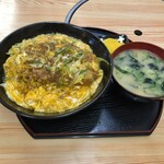 越前 - カツ丼780円