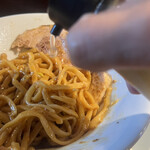 麺屋 丸福 - 味変にシークァーサー酢も回し入れ‼️