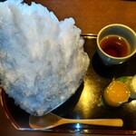 甘味茶房 見世蔵 久森 - 天然氷かき氷・ミディアム 金柑（小）ミルク（小）