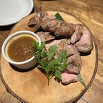 ISO - 余市産北島ワインポーク肩ロース炭火焼きジンジャーソース