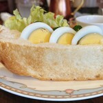珈琲屋らんぷ - 食パンはトーストしてありました( ^ω^ )