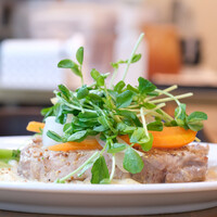 LE PORTIER Par Aux Delices de dodine Toranomon - 本日のランチ 1300円 の豚のロースト マスタードソース