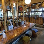 味由 - 和風造りの店内は落ち着く