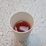 日本料理 TOBIUME - ①冷製赤紫蘇(福岡県若松産)茶の炭酸水割 
      赤紫蘇茶の少し酸味のあるスッキリとした味わい、外の暑さを癒します